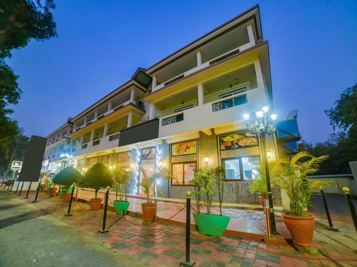 Aparthotel The Avenue Orlim Cavelossim Exterior foto